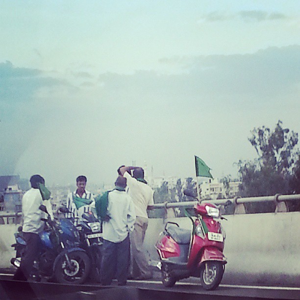 I don't know what these guys are doing on elevated highway.