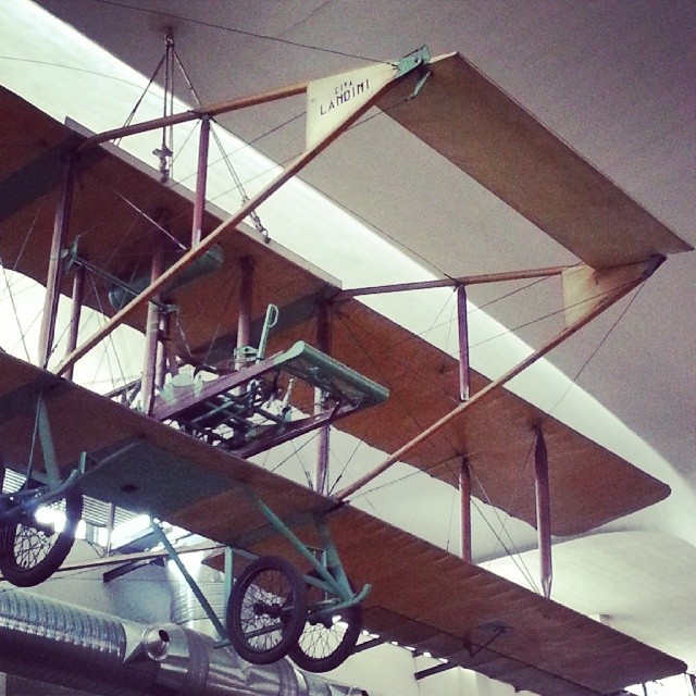Farman 1909 biplane