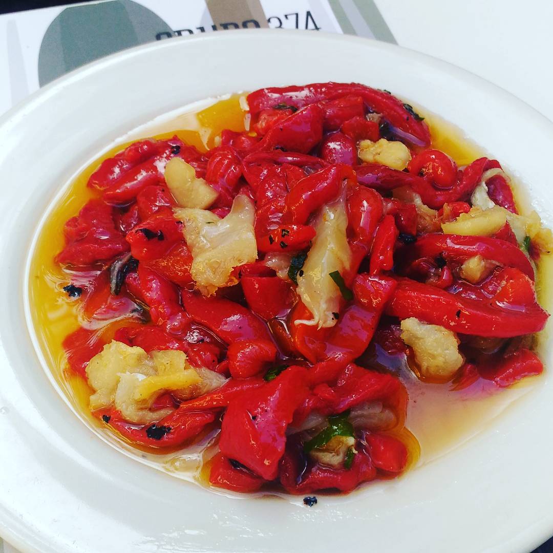 Red peppers with code fish