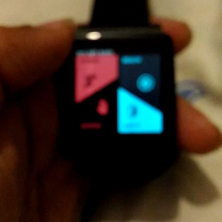 New smart watch. UI sleek. Bigger than i thought. Has ❤ rate monitor.#smartwatch #hugwatch” /></p>
<p>New smart watch. UI sleek. Bigger than i thought. Has ❤ rate monitor.<span class=